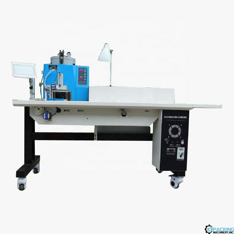 Automatic jewelry wax vacuum injecting 3D producing machine